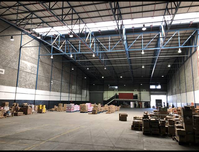2,651M² FACTORY TO LET IN EPPING INDUSTRIAL